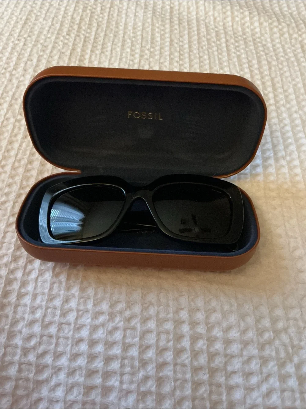 Fossil Glossy Black Rectangular Women’s Sunglasses